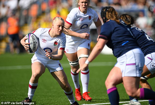 Flanker Marlie Packer scored a hat-trick in England's 57-5 win over Scotland