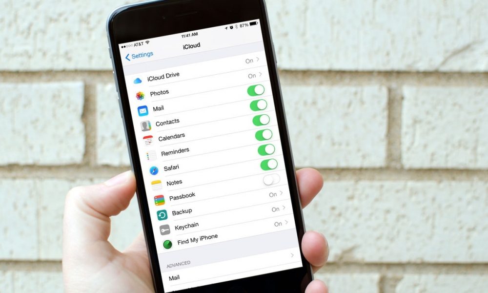 How to access and download iCloud photos from your PC